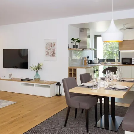 Apartman Sea&city Deluxe - Center By Flat Mаnager